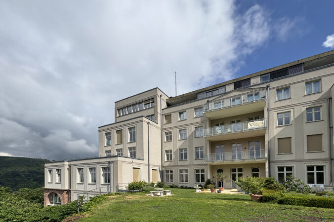 Exklusive 2-Zimmer-Wohnung mit großem Garten