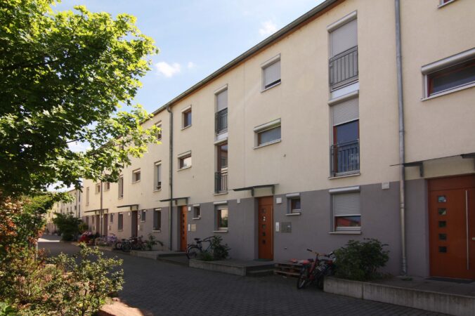 Reihenmittelhaus mit Dachterrasse und Garten